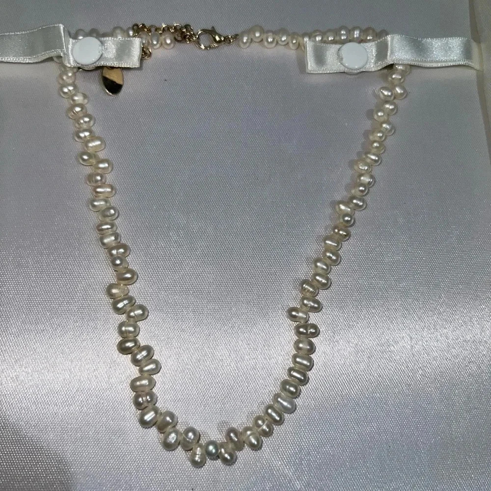 Pearl necklace OS